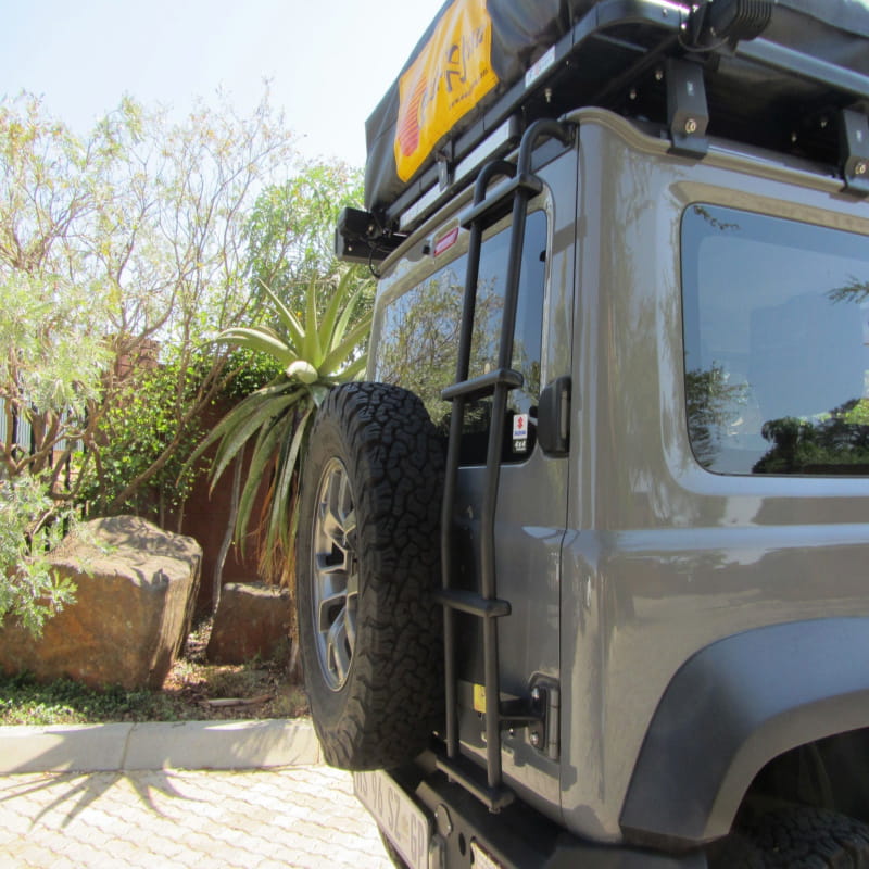 Eeziawn k9 ladder rack right rear view on jeep