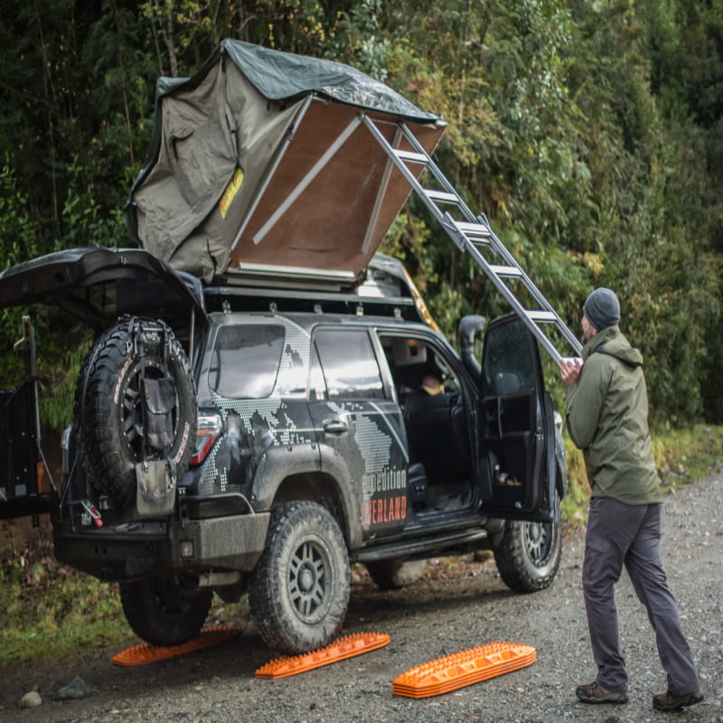 Eeziawn vehicle roof top tent hinge set for series 3 and xklusiv man folding tent on hinge on the road